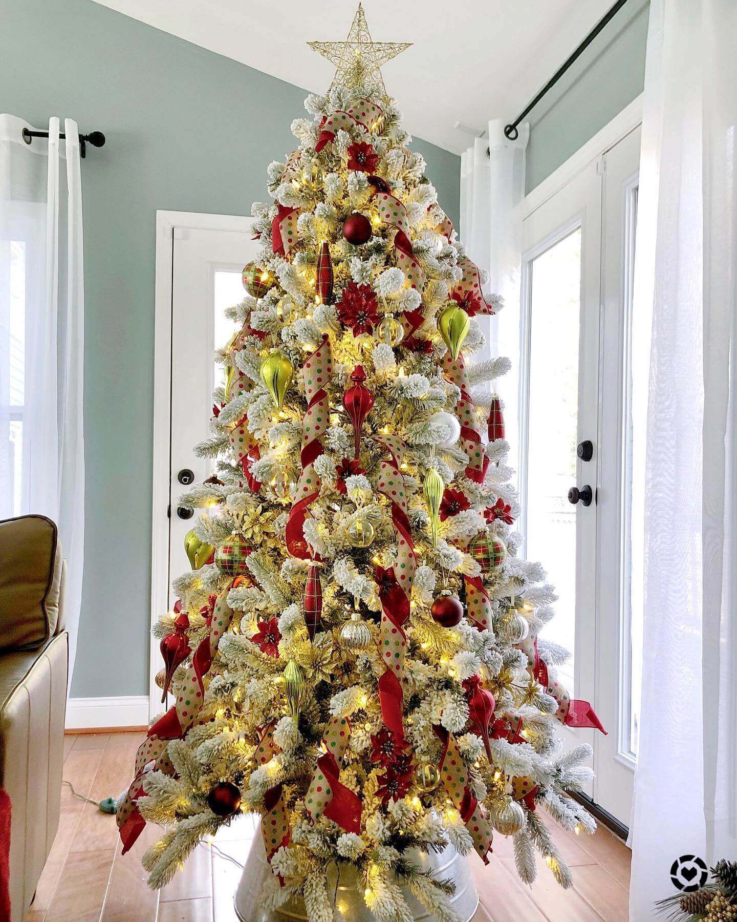 Kit Tradicional de Bolas Natalinas em Vidro (30 Peças)